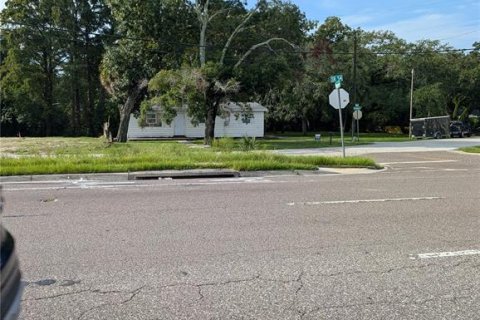 Propiedad comercial en venta en New Port Richey, Florida, 89.93 m2 № 1363353 - foto 3