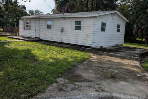 Commercial property in New Port Richey, Florida 89.93 sq.m. № 1363353 - photo 2