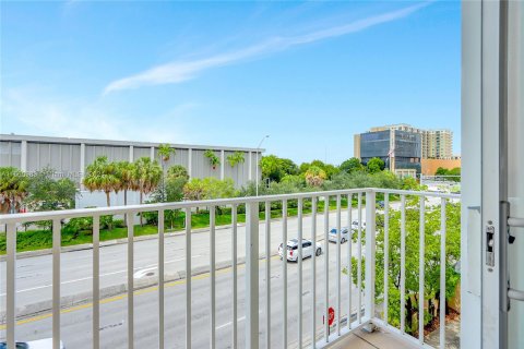 Copropriété à vendre à Miami, Floride: 2 chambres, 74.97 m2 № 1367370 - photo 6