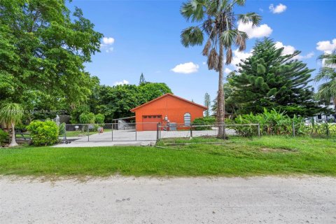 Villa ou maison à vendre à Miami, Floride: 3 chambres, 178.37 m2 № 1366990 - photo 2