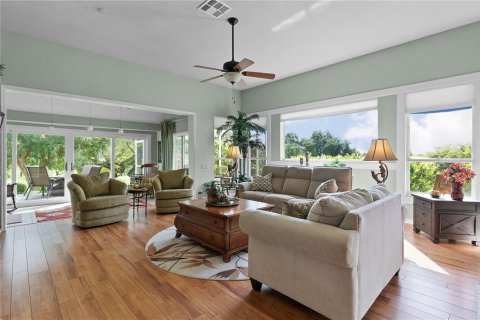 Adosado en venta en Lady Lake, Florida, 3 dormitorios, 203.46 m2 № 1363649 - foto 8