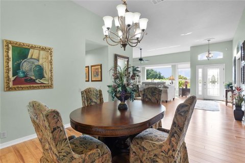 Adosado en venta en Lady Lake, Florida, 3 dormitorios, 203.46 m2 № 1363649 - foto 13