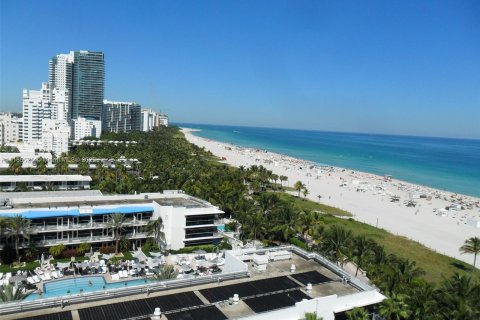 Condominio en alquiler en Miami Beach, Florida, 1 dormitorio, 78.5 m2 № 7781 - foto 13