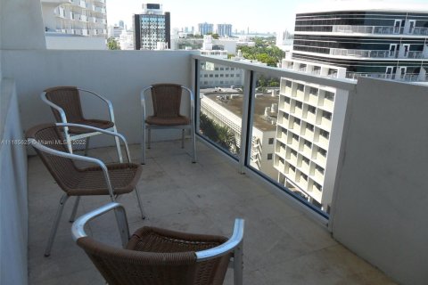 Condominio en alquiler en Miami Beach, Florida, 1 dormitorio, 78.5 m2 № 7781 - foto 10