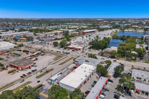 Propiedad comercial en venta en Hollywood, Florida № 868163 - foto 2