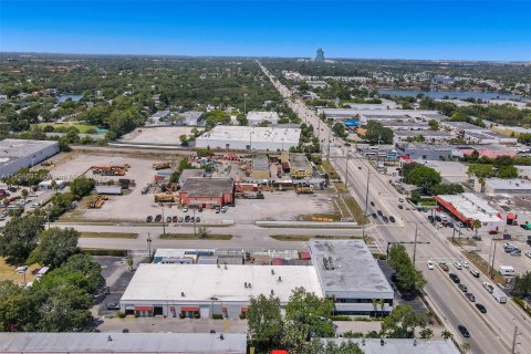 Propiedad comercial en venta en Hollywood, Florida № 868163 - foto 15