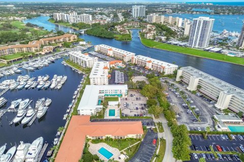 Condominio en venta en North Palm Beach, Florida, 1 dormitorio, 66.33 m2 № 871450 - foto 26