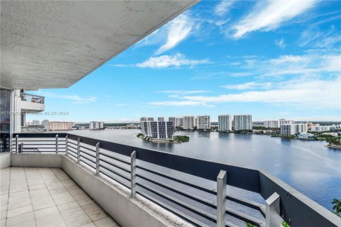 Copropriété à vendre à Aventura, Floride: 2 chambres, 126.81 m2 № 1370334 - photo 26