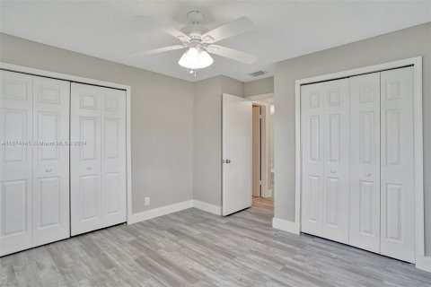 Condo in Plantation, Florida, 2 bedrooms  № 1397571 - photo 19