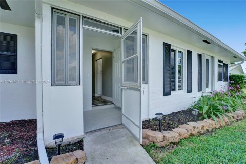 Copropriété à vendre à Plantation, Floride: 2 chambres, 98.94 m2 № 1397571 - photo 6