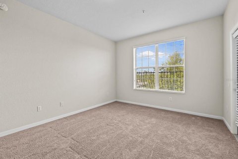 Condo in Davenport, Florida, 3 bedrooms  № 1363675 - photo 9