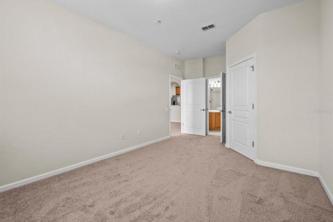 Condo in Davenport, Florida, 3 bedrooms  № 1363675 - photo 16