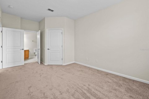 Condo in Davenport, Florida, 3 bedrooms  № 1363675 - photo 17