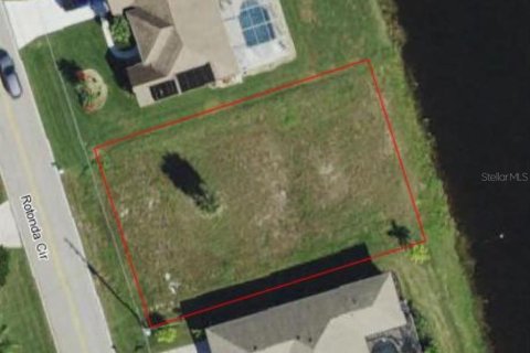 Terreno en venta en Rotonda, Florida № 791737 - foto 1