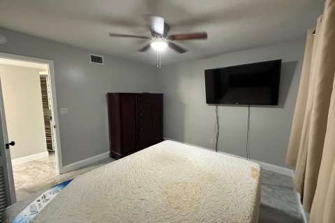 Condo in Tamarac, Florida, 2 bedrooms  № 1154150 - photo 13