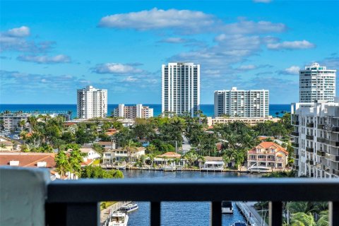 Condo in Fort Lauderdale, Florida, 3 bedrooms  № 1294367 - photo 1