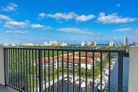 Condo in Fort Lauderdale, Florida, 3 bedrooms  № 1294367 - photo 29