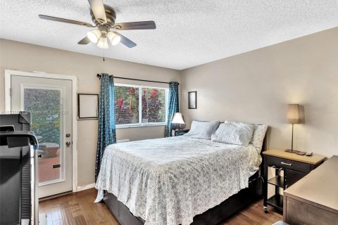 Condominio en venta en Hallandale Beach, Florida, 1 dormitorio, 58.06 m2 № 1004357 - foto 18