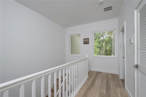 Condo in Gainesville, Florida, 3 bedrooms  № 570535 - photo 18