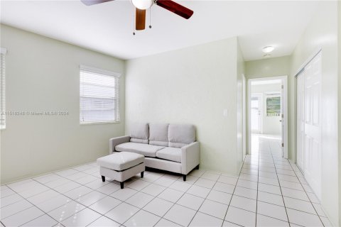 Купить кондоминиум в Норт-Бей-Виллидж, Флорида 1 спальня, 65.96м2, № 962142 - фото 19