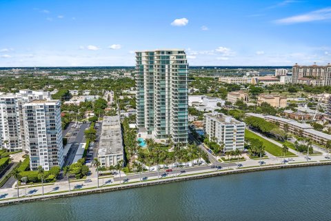 Condo in West Palm Beach, Florida, 2 bedrooms  № 752351 - photo 6