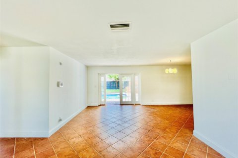 House in Fort Lauderdale, Florida 4 bedrooms, 196.95 sq.m. № 1228640 - photo 26