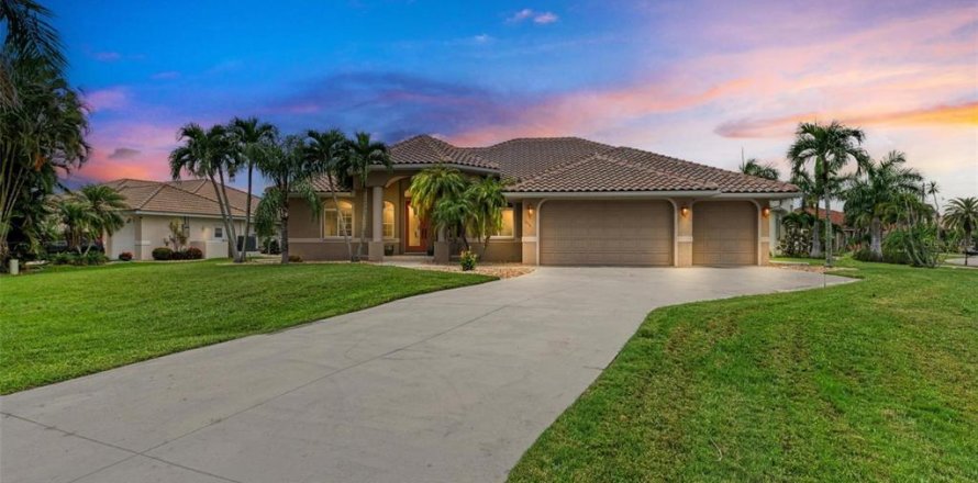 Villa ou maison à Punta Gorda, Floride 3 chambres, 202.06 m2 № 1322979