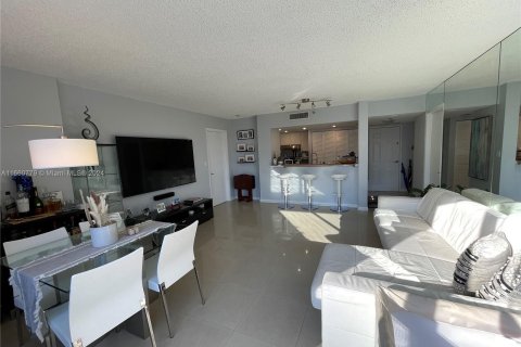 Condominio en venta en Miami, Florida, 2 dormitorios, 88.26 m2 № 1367328 - foto 8