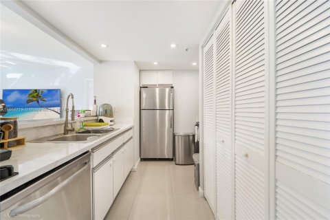 Copropriété à vendre à Miami, Floride: 2 chambres, 88.26 m2 № 1367328 - photo 10