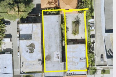 Propiedad comercial en venta en Miami, Florida № 1367324 - foto 3