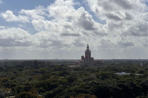 Condo in Coral Gables, Florida, 1 bedroom  № 1367218 - photo 14