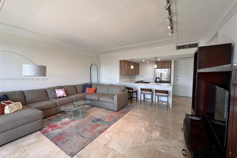 Condo in Coral Gables, Florida, 1 bedroom  № 1367218 - photo 9