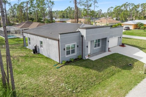 Casa en venta en North Port, Florida, 3 dormitorios, 189.99 m2 № 980070 - foto 3