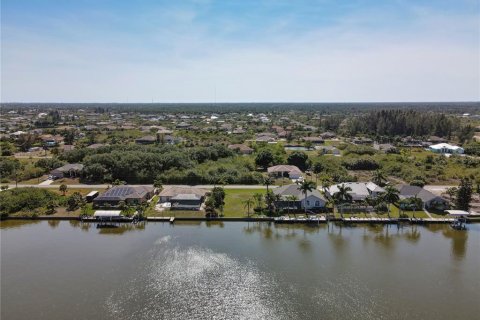 Купить земельный участок в Порт-Шарлотт, Флорида № 213847 - фото 6