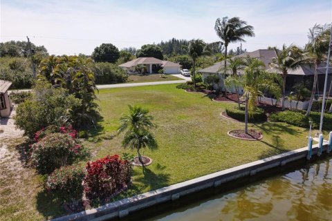 Купить земельный участок в Порт-Шарлотт, Флорида № 213847 - фото 3