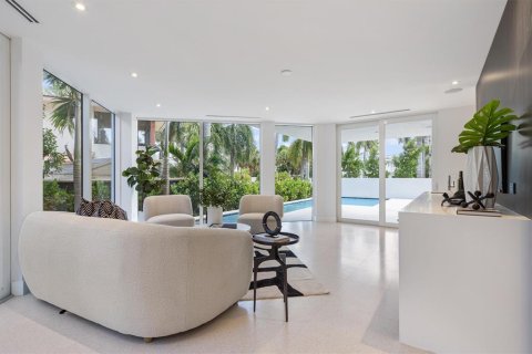 Casa en venta en Fort Lauderdale, Florida, 4 dormitorios, 386.19 m2 № 693351 - foto 28