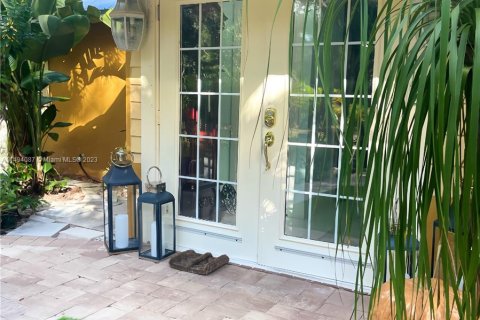 Villa ou maison à vendre à St. Lucie, Floride: 5 chambres, 488.67 m2 № 874040 - photo 10