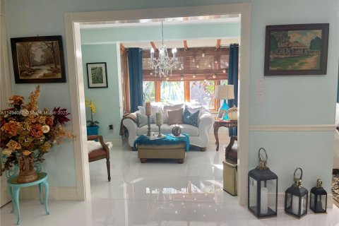 Casa en venta en St. Lucie, Florida, 5 dormitorios, 488.67 m2 № 874040 - foto 20