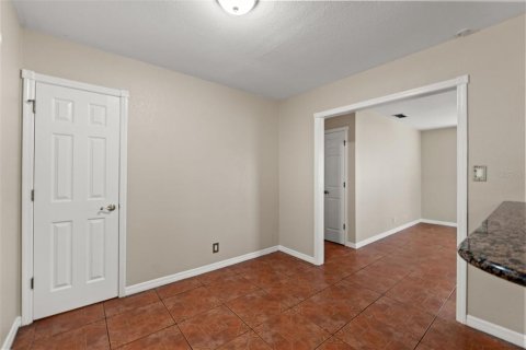 House in Tampa, Florida 3 bedrooms, 111.48 sq.m. № 1363806 - photo 8