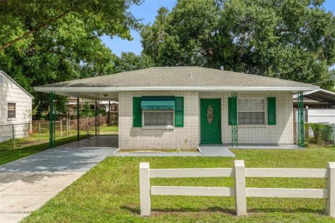 Villa ou maison à louer à Tampa, Floride: 3 chambres, 111.48 m2 № 1363806 - photo 2