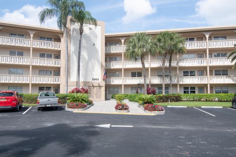 Condominio en venta en Coconut Creek, Florida, 2 dormitorios, 107.4 m2 № 1097546 - foto 3