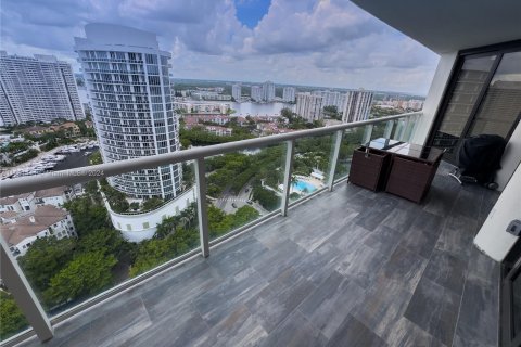 Condo in Aventura, Florida, 2 bedrooms  № 1367579 - photo 14