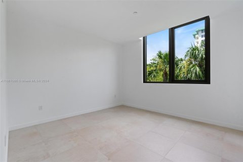 Condominio en venta en Bay Harbor Islands, Florida, 3 dormitorios, 216.74 m2 № 1367577 - foto 21