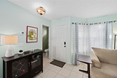 Touwnhouse à vendre à Apopka, Floride: 2 chambres, 113.62 m2 № 1366588 - photo 4