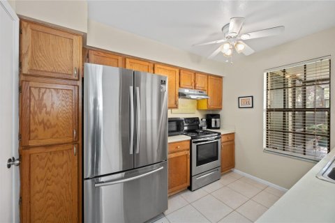 Touwnhouse à vendre à Apopka, Floride: 2 chambres, 113.62 m2 № 1366588 - photo 11