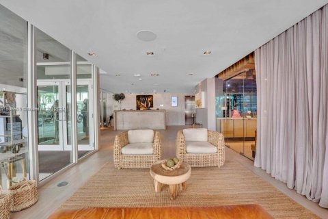 Condominio en venta en Miami Beach, Florida, 31.03 m2 № 927252 - foto 17