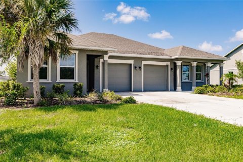 Immobilier commercial à vendre à Punta Gorda, Floride: 129.13 m2 № 761670 - photo 1