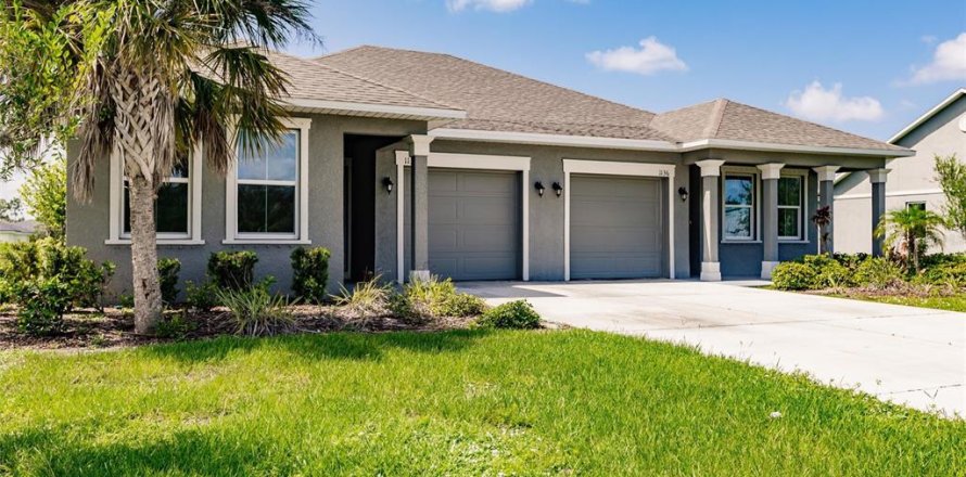 Коммерческая недвижимость в Пунта-Горда, Флорида 129.13м2 № 761670