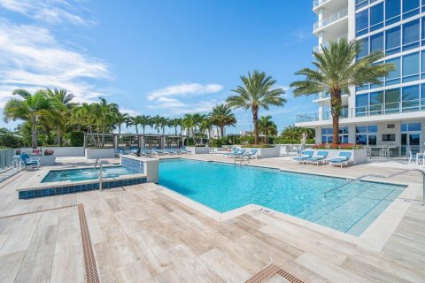 Condominio en venta en North Palm Beach, Florida, 3 dormitorios, 215.25 m2 № 805078 - foto 11