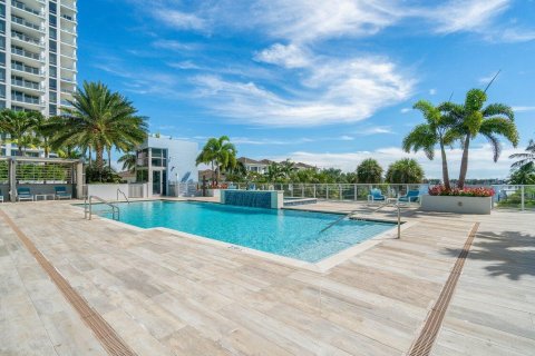 Condominio en venta en North Palm Beach, Florida, 3 dormitorios, 215.25 m2 № 805078 - foto 23